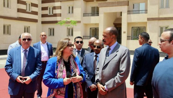 الرئيس الإريتري يزور وحدات المبادرة الرئاسية "سكن لكل المصريين" 