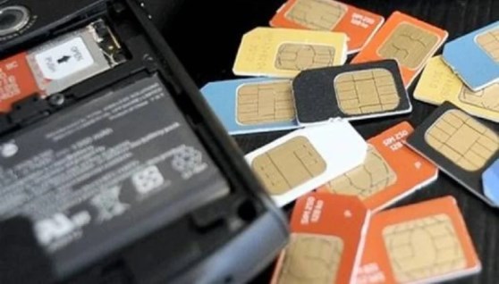  خطوط المحمول والمحافظ الإلكترونية