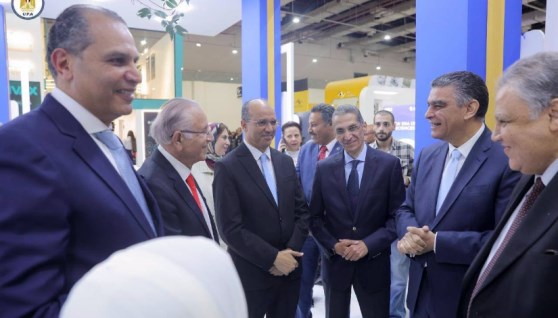 جولةرئيس هيئة الشراء الموحد للمعرض الطبي 