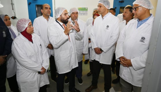 جولة وزير الصناعة  بشركة فاركو بي 