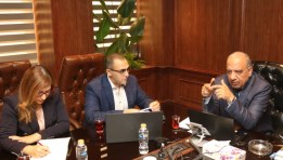 وزير الكهرباء مع وفد شركة “نكسوس أنالاتيكا”