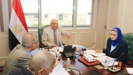وزير الكهرباء يجتمع بقيادات التحكم وإنتاج ونقل الكهرباء 