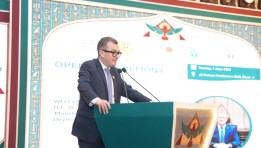 الدكتور أحمد رستم وزير التخطيط 
