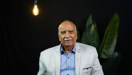  رئيس جهاز الاستطلاع الأسبق 