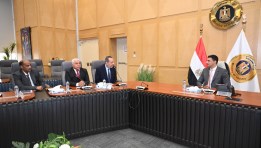 اجتماع وزير الصناعة بغرفة الأثاث 