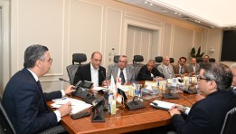 جانب من اجتماع غرفة الجيزة التجارية بوزير التموين 