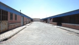 مجمع مرغم للبلاستيك