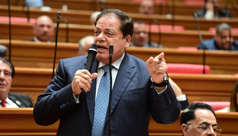 النائب محمد أبو العينين