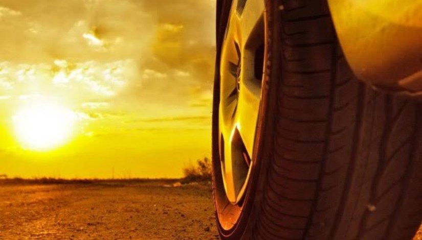 إطارات السيارات وارتفاع درجة الحرارة -صورة تعبيرية