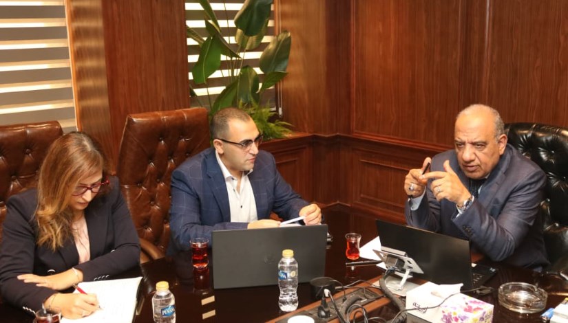 وزير الكهرباء مع وفد شركة “نكسوس أنالاتيكا”