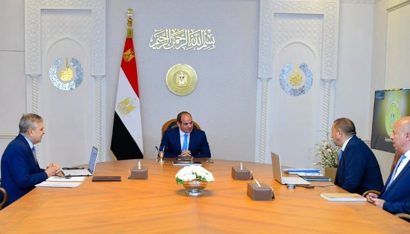 لقاء الرئيس السيسي مع أسامة ربيع رئيس هيئة قناة السويس