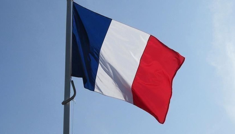 فرنسا