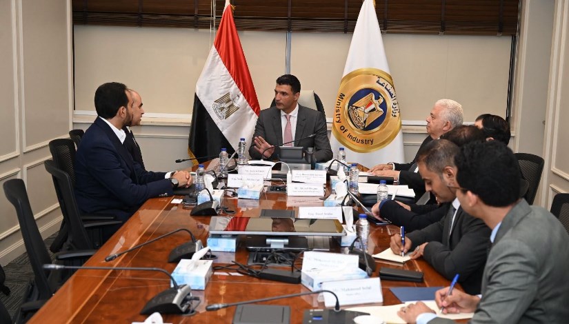 المهندس خالد هاشم وزير الصناعة