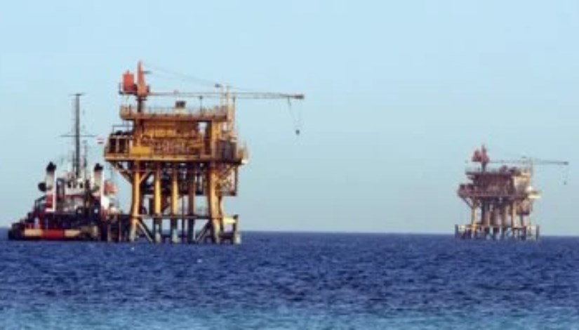 مشروع بترول - أرشيفية