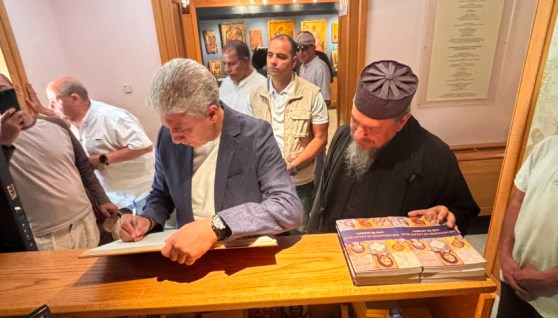 جانب من زيارة وزير السياحة