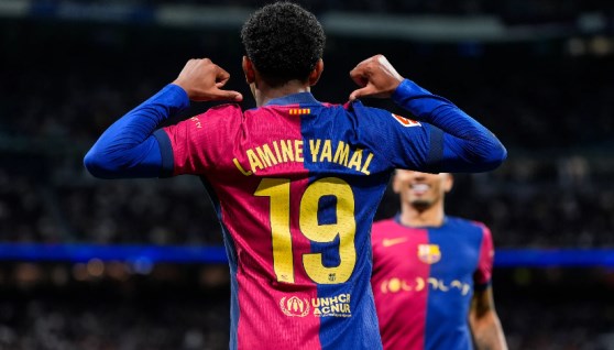 لامين يامال نجم برشلونة والمنتخب الإسباني