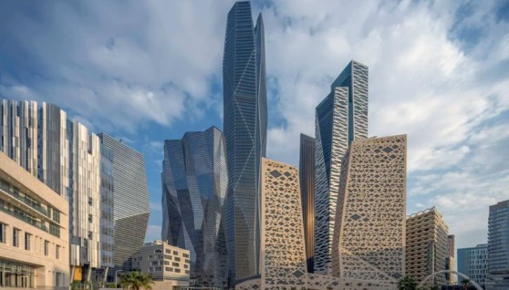  صندوق الاستثمارات العامة السعودي
