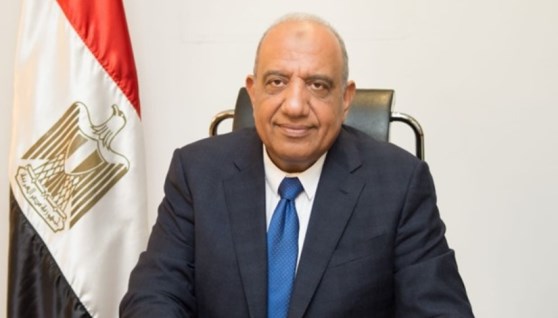 محمود عصمت  وزير الكهرباء