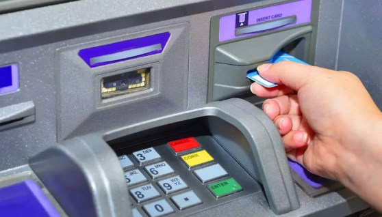 ماكينات الـ ATM