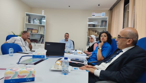 اجتماع غرفة الأثاث 