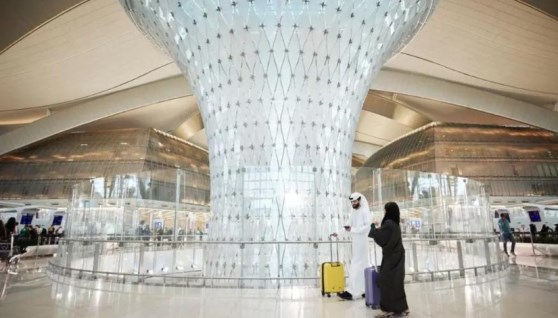 مطار زايد الدولي