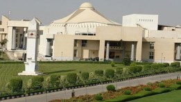 جامعة مصر للعلوم والتكنولوجيا