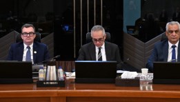 الدكتور أحمد رستم - وزير التخطيط والتنمية الاقتصادية أثناء الاجتماع