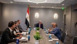  وزير السياحة والآثار يعقد لقاءات مهنية