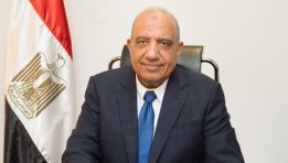محمود عصمت  وزير الكهرباء