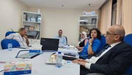 اجتماع غرفة الأثاث 