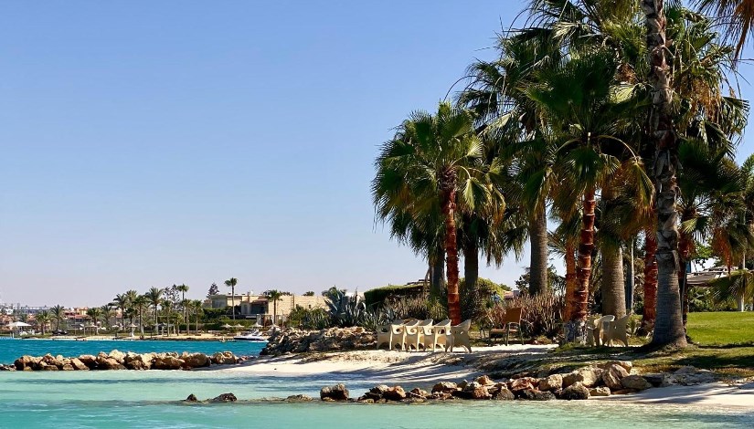 منتجع