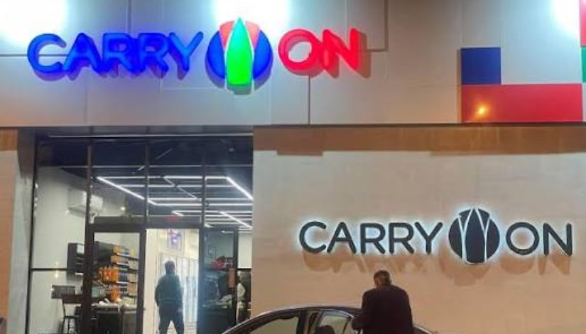 Carry On _ صورة أرشيفية 