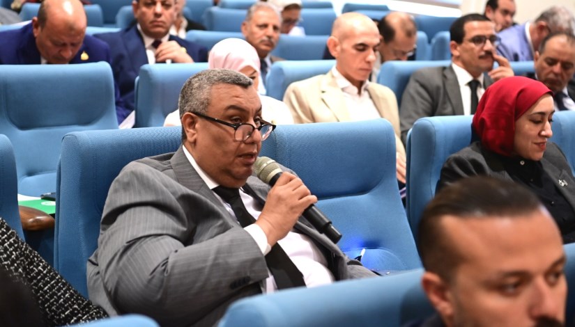 النائب مصطفى سالم 