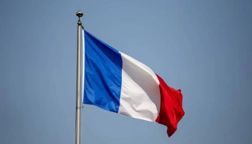فرنسا 