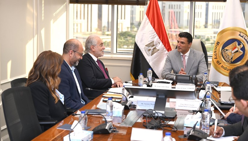 لقاء وزير الصناعة برئيس يونيليفر 