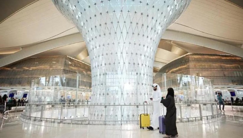 مطار زايد الدولي