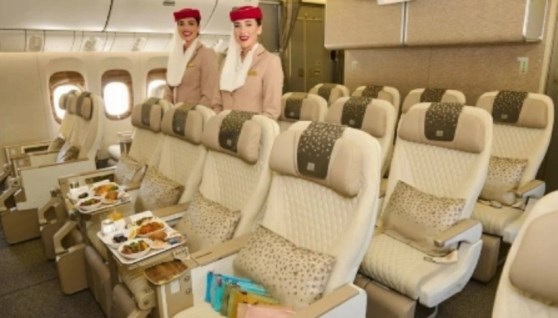 طيران الإمارات