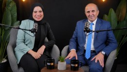 الدكتور طارق سليمان ومحررة موقع إيجي إن