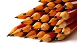 صناعة الأقلام الرصاص