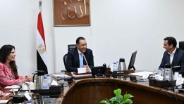 جانب من اجتماع رئيس مجلس الوزراء مع شركة الديار القطرية