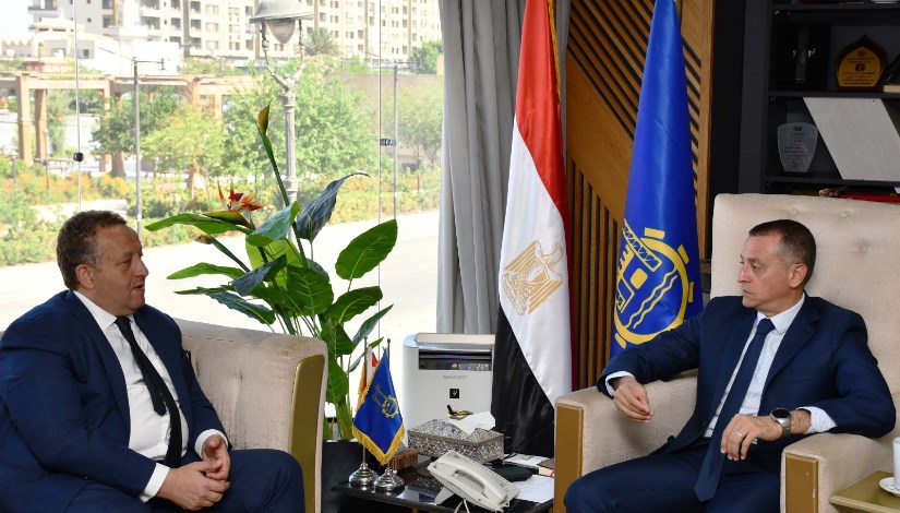 المهندس عمرو لاشين، محافظ أسوان والدكتور المهندس محمد عبدالغني، نقيب المهندسين