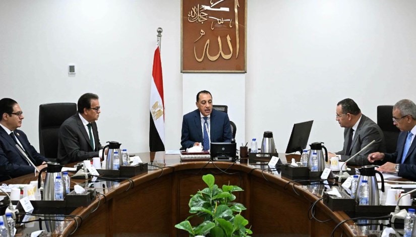 جانب من اجتماع رئيس مجلس الوزراء