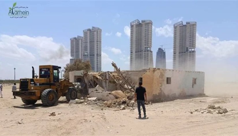 العلمين الجديدة تواصل حملات إزالة المخالفات