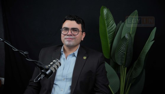 الدكتور أحمد فوزي أستاذ التحول الرقمي