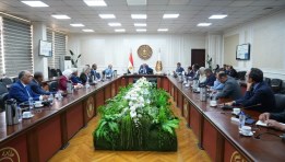 اجتماع وزير العمل