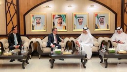 جانب من اجتماع وزير التخطيط مع وزير التجارة الخارجية بدولة الإمارات 