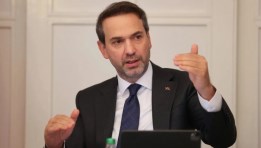 وزير الطاقة التركي 