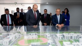 الدكتور سامح الحفني وزير الطيران المدني