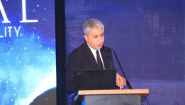  شريف فتحي- وزير السياحة والآثار