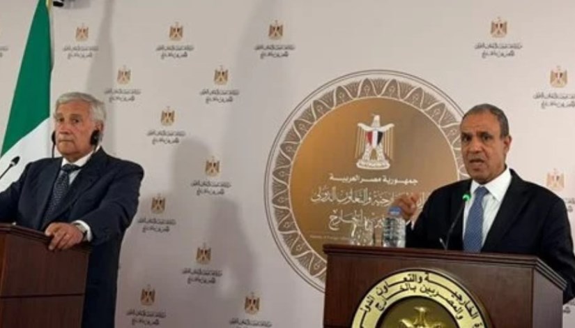وزير الخارجية خلال المؤتمر الصحفي